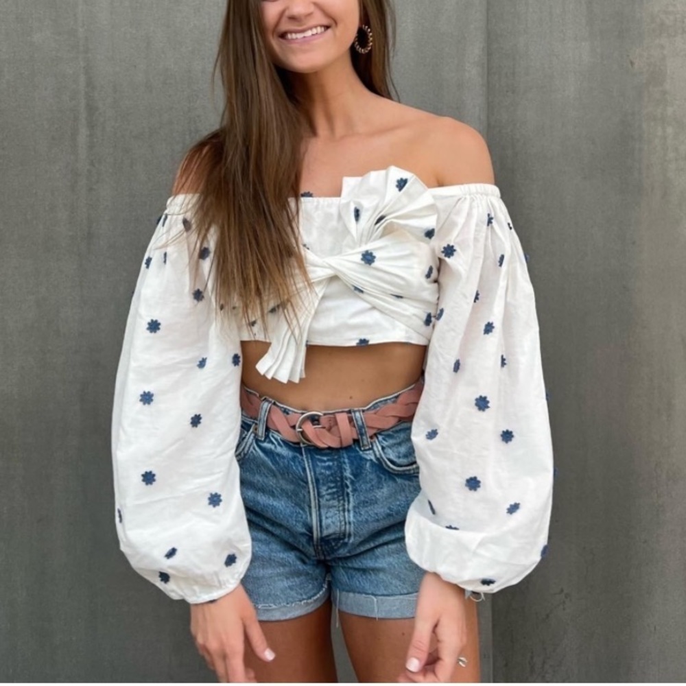 New! Farm Rio long sleeve white crop top nwot 30607
